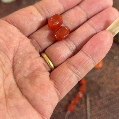 玛瑙/玉髓颈饰合金金*山