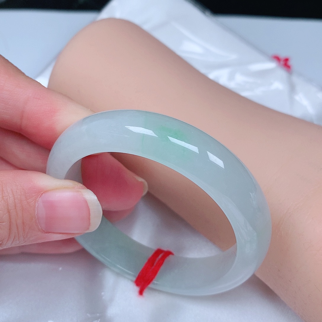 【闪购商品】翡翠手镯未镶嵌，53贵妃