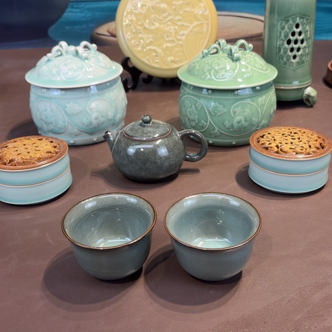 杯龙泉青瓷茶具微瑕