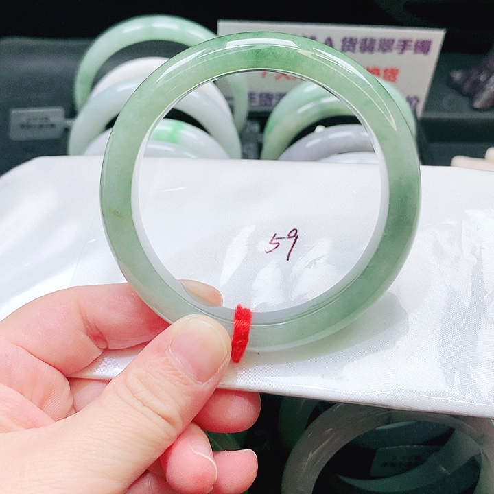 翡翠未镶嵌手镯62