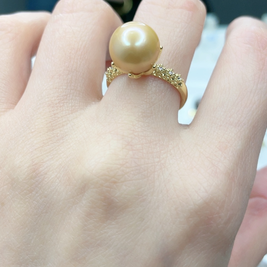 淡水珍珠吊坠(赠链)未镶嵌