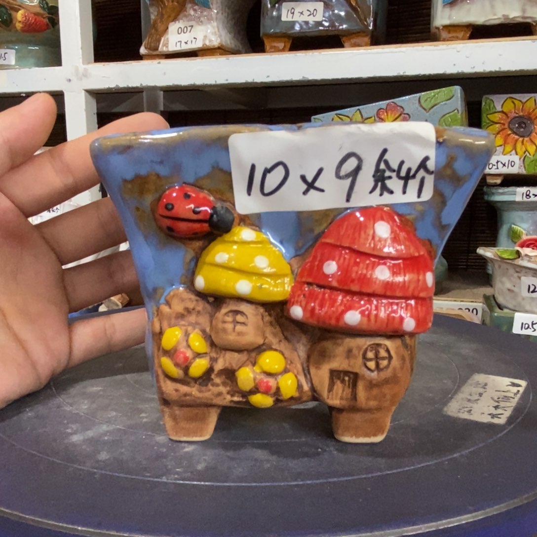 【闪购商品】有。   