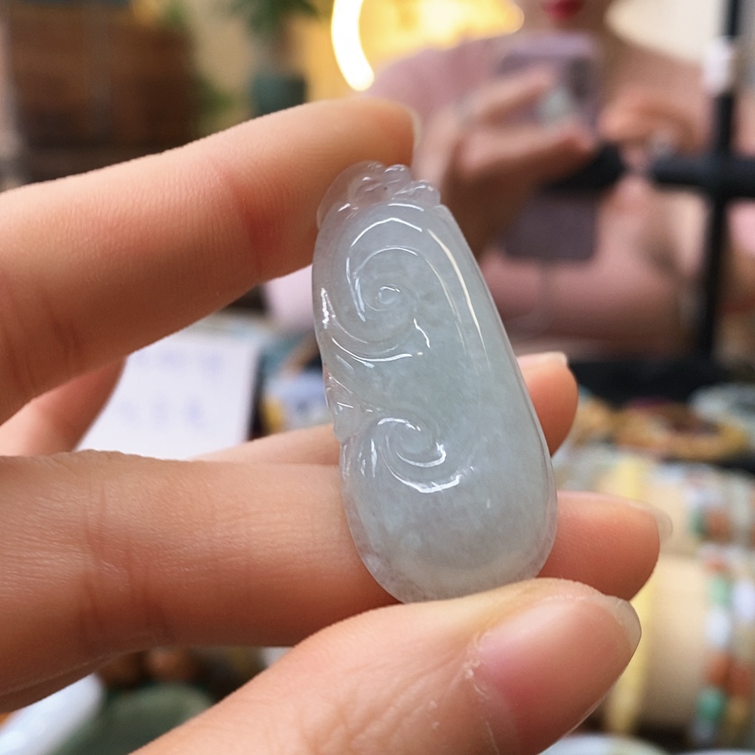 翡翠挂件未镶嵌翡翠挂件