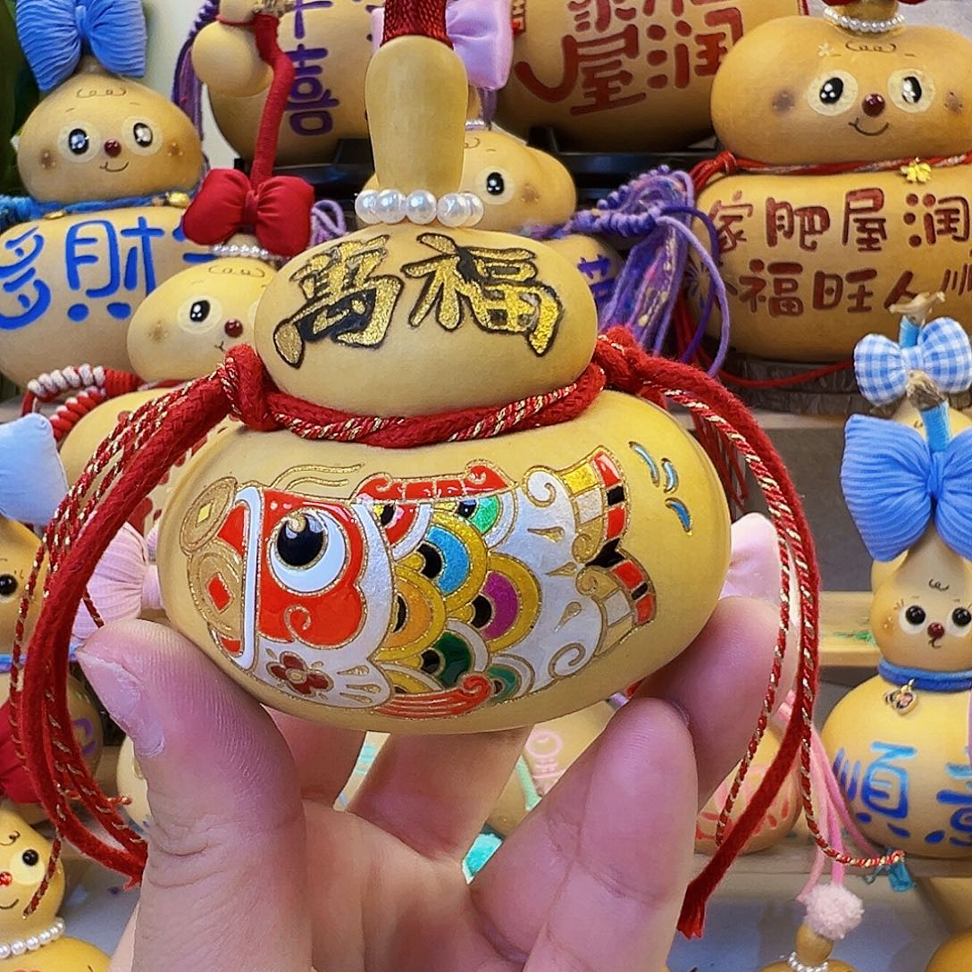 L****哈哈这才发现自己已经很棒
