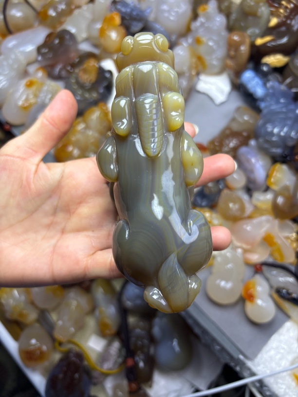 精品玛瑙貔貅小摆件