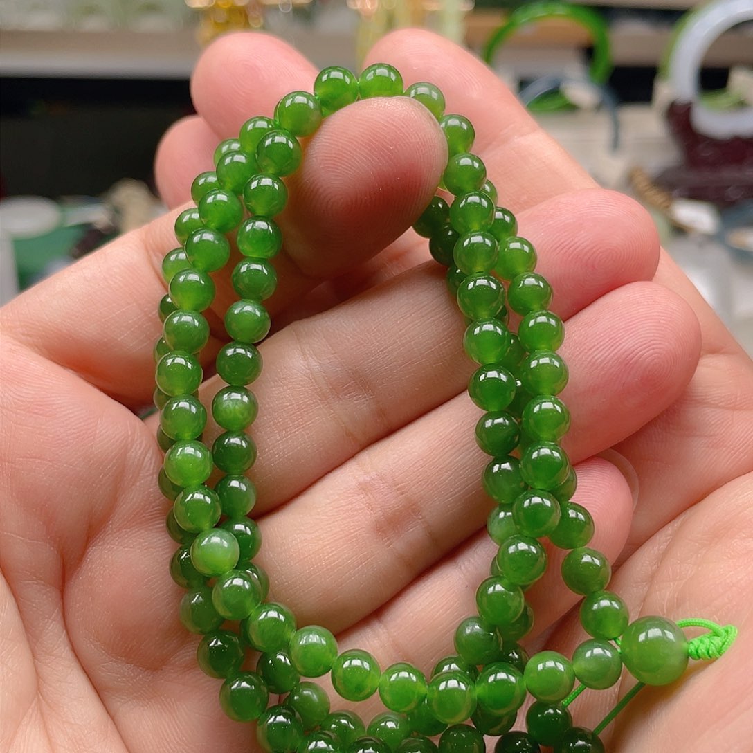 和田玉（碧玉）颈饰未镶嵌