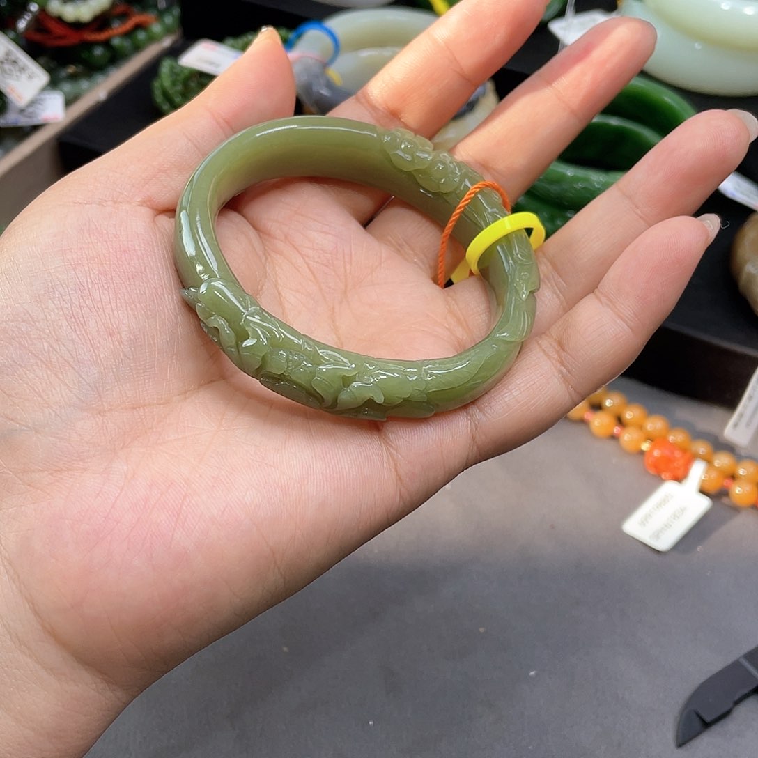 和田玉手镯55圈口21未镶嵌