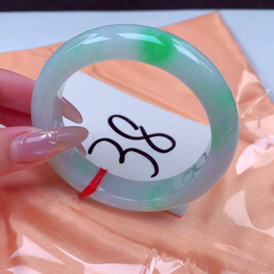 翡翠手镯未镶嵌翡翠55