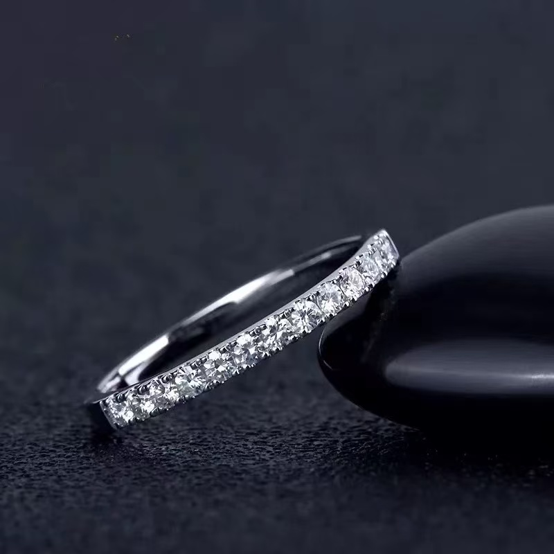 碎钻戒指 经典百搭  