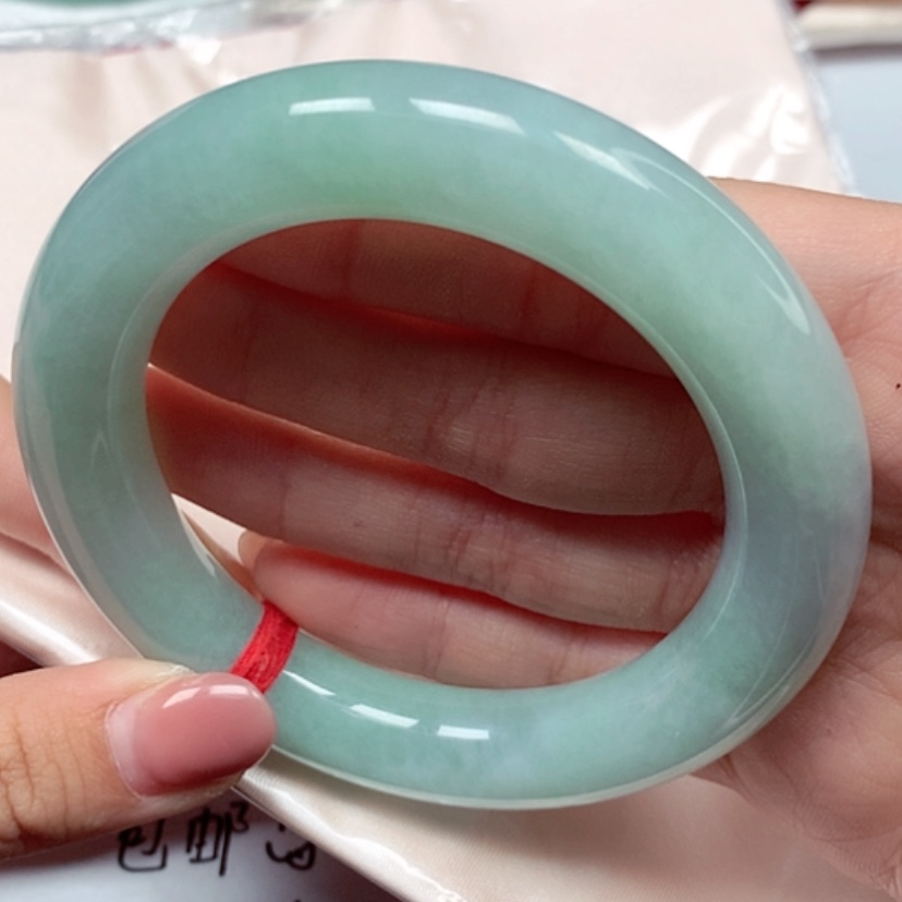 【闪购商品】翡翠手镯未镶嵌57圈