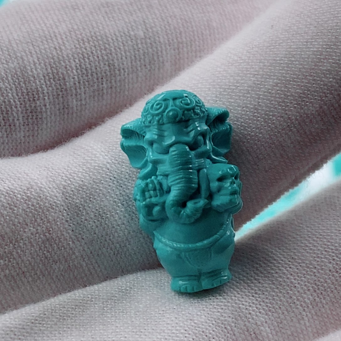 绿松石配饰未镶嵌