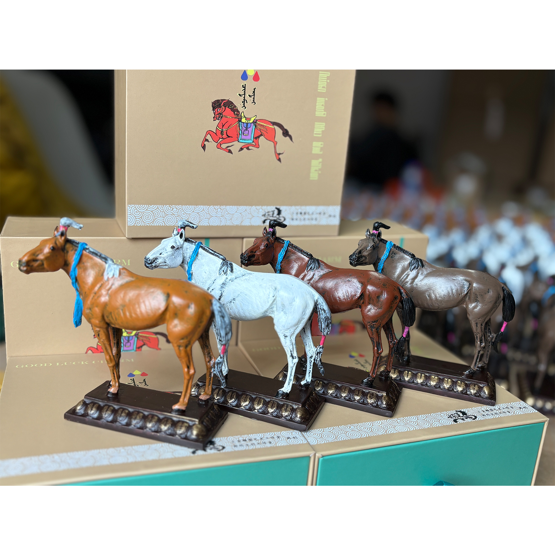 轻奢真骏马摆件客厅装饰品办公桌面摆设回礼车摆件
