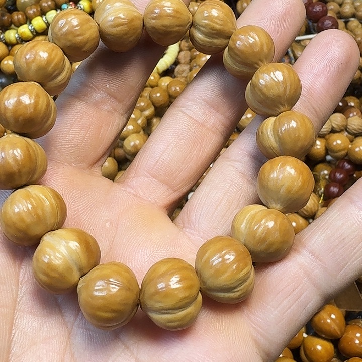 小***爱猴头核桃手串屁桃