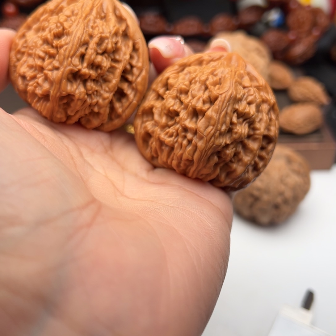 文玩核桃把件虎头王45