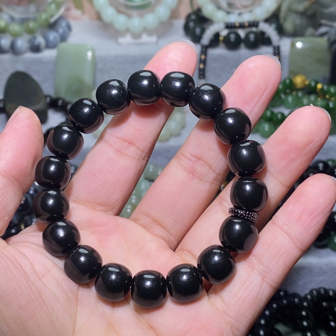 韧***良和田玉未镶嵌手链