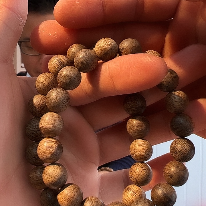 沉香手串11mm单圈马来西亚多样性发一条