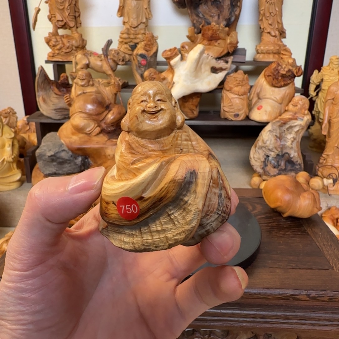 崖柏小木匠艺雕一物一拍