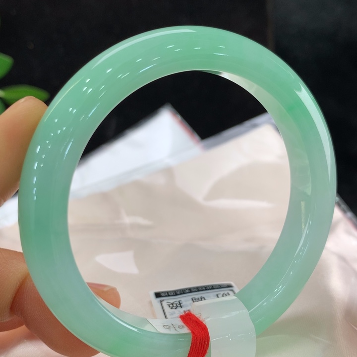 翡翠手镯未镶嵌111-1016