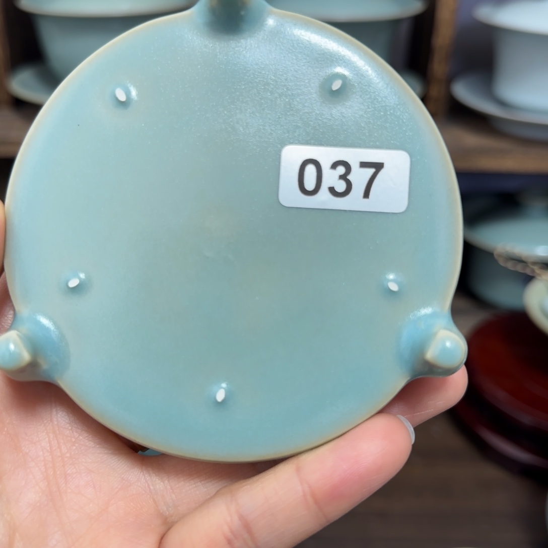 微瑕037仿古釉三足洗开播福利陶