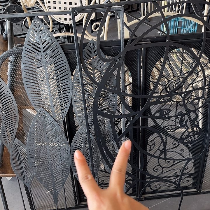 发货一个树叶款一个美女款