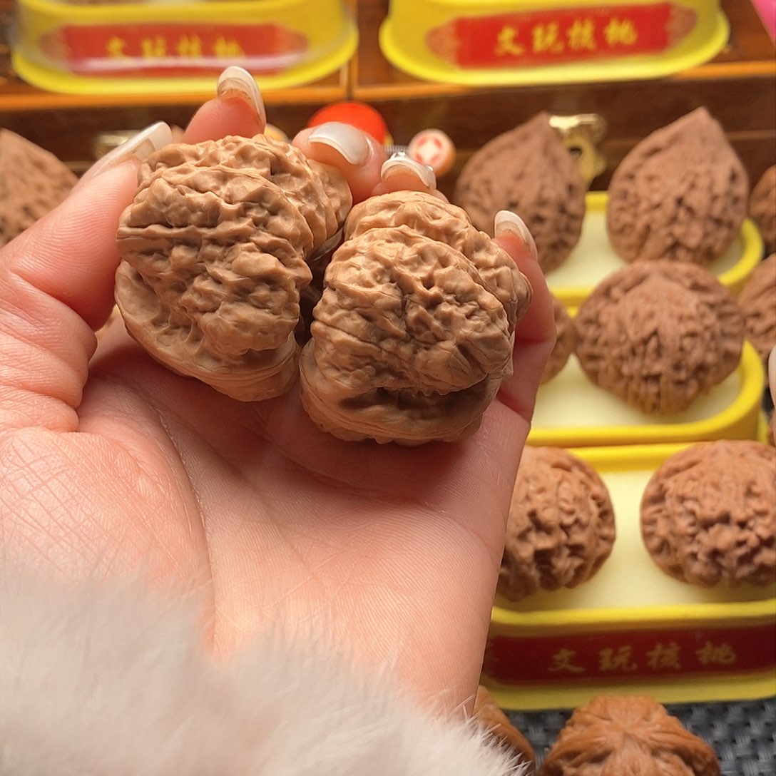 桃核把件Y****✔43.5精品蛤蟆头