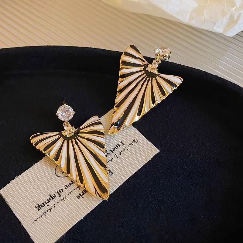 合金锆石耳饰 时尚夸张复古黑白条纹滴釉三角流苏耳环