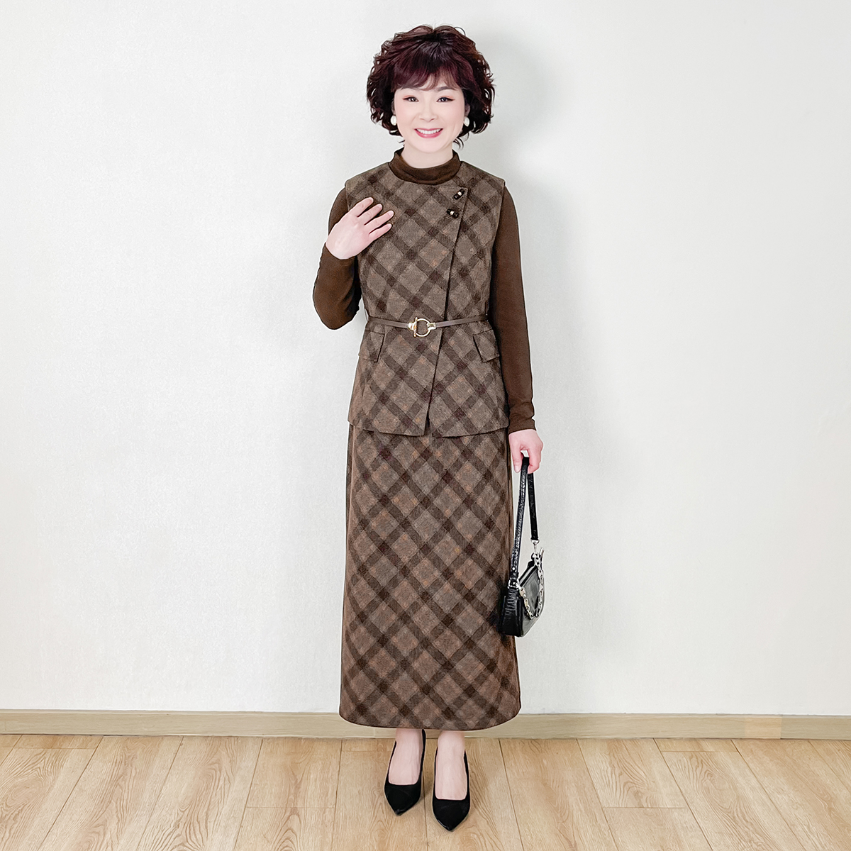 中年妈妈连衣裙两件套2025新款洋气品牌中老年大码长袖裙子