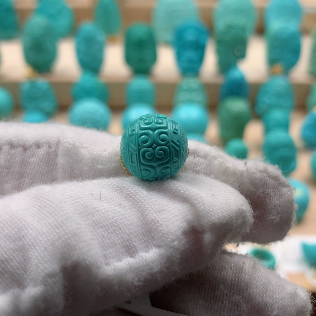 绿松石配饰未镶嵌