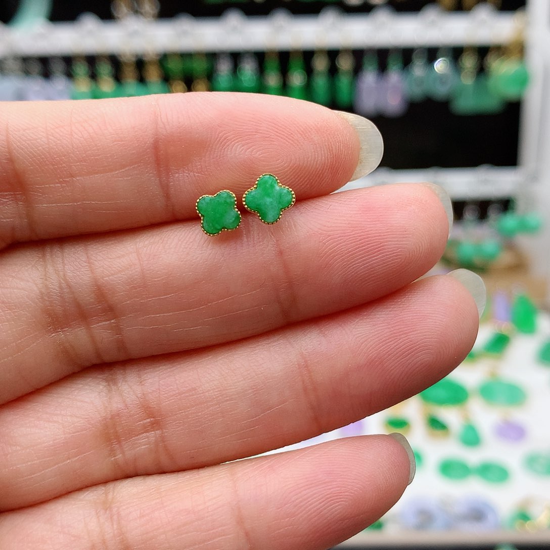 翡翠耳饰18K金镶嵌的