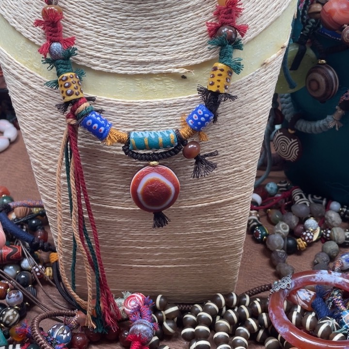 玛瑙/玉髓颈饰未镶嵌