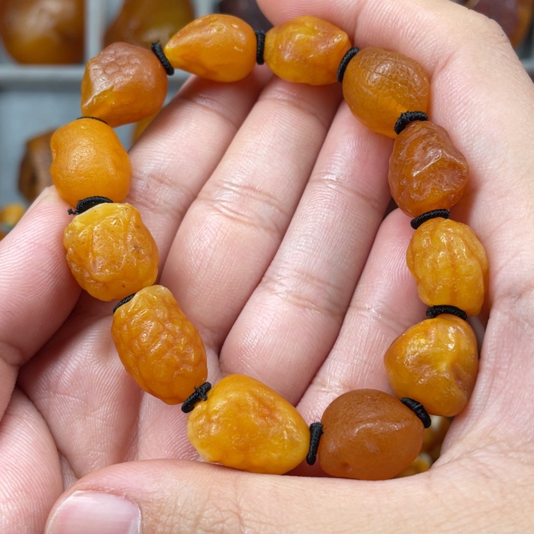 琥珀珠宝奇石未镶嵌