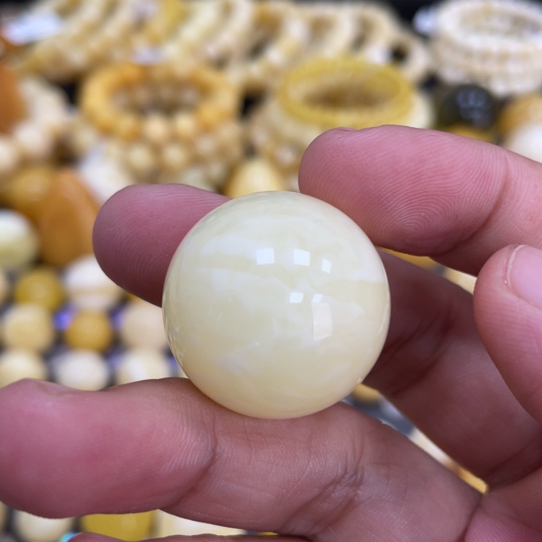 未镶嵌蜜蜡裸石24.9mm白花