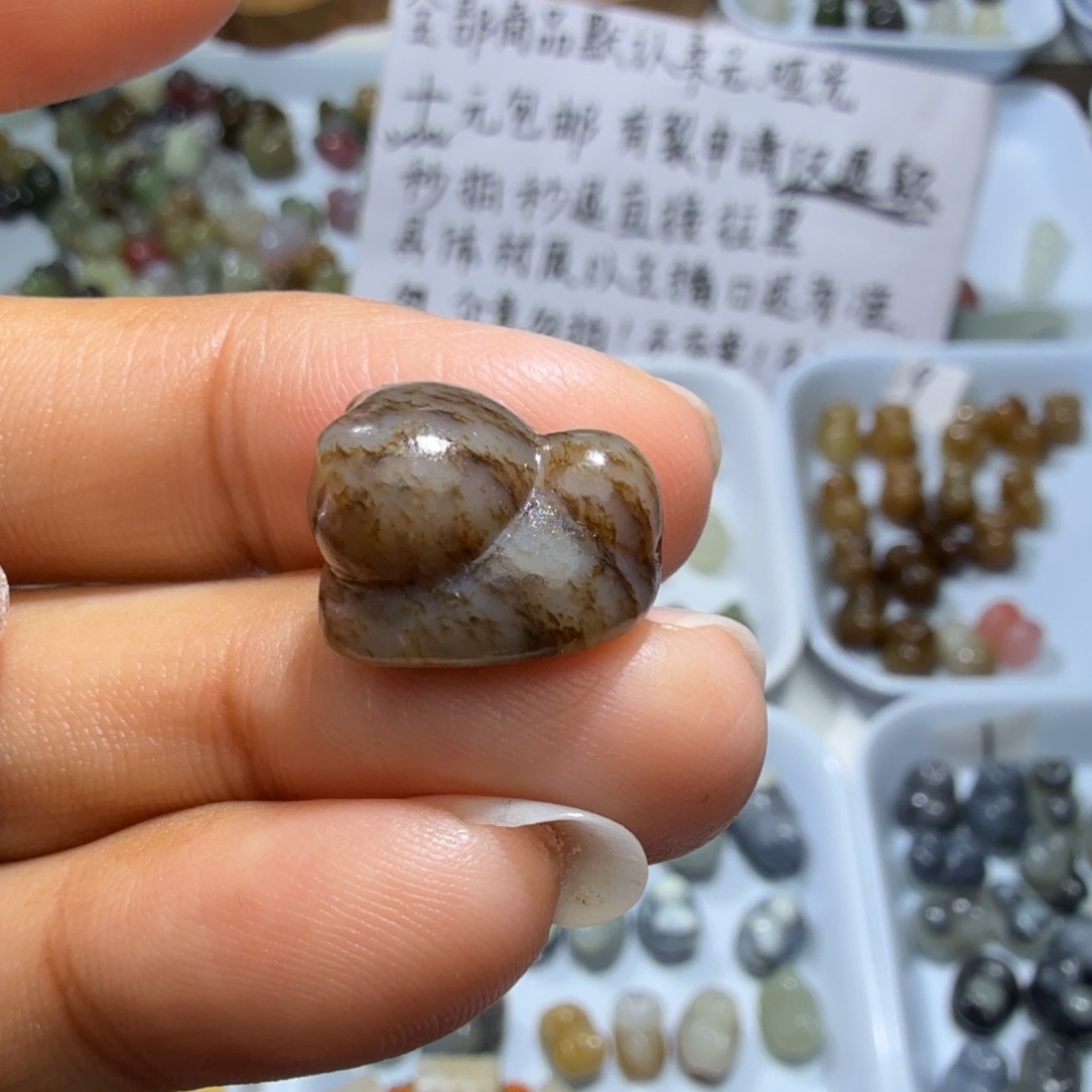 和田玉未镶嵌珠宝奇石