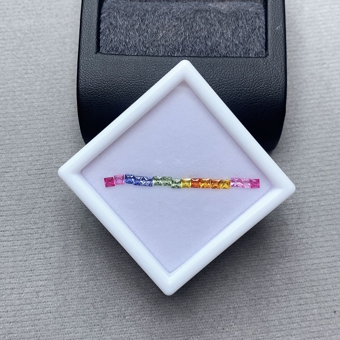 蓝宝石裸石未镶嵌16颗公主方切蓝宝石