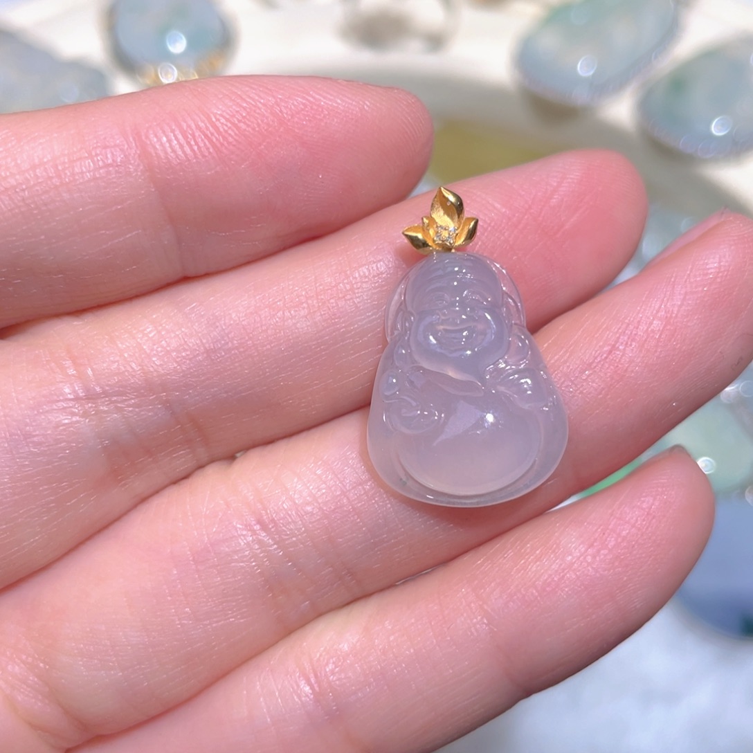 翡翠颈饰18K金镶嵌翡翠