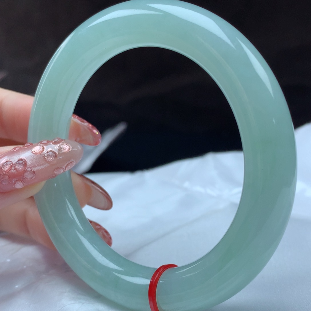 未镶嵌手镯（圆镯）翡翠G****白6614，