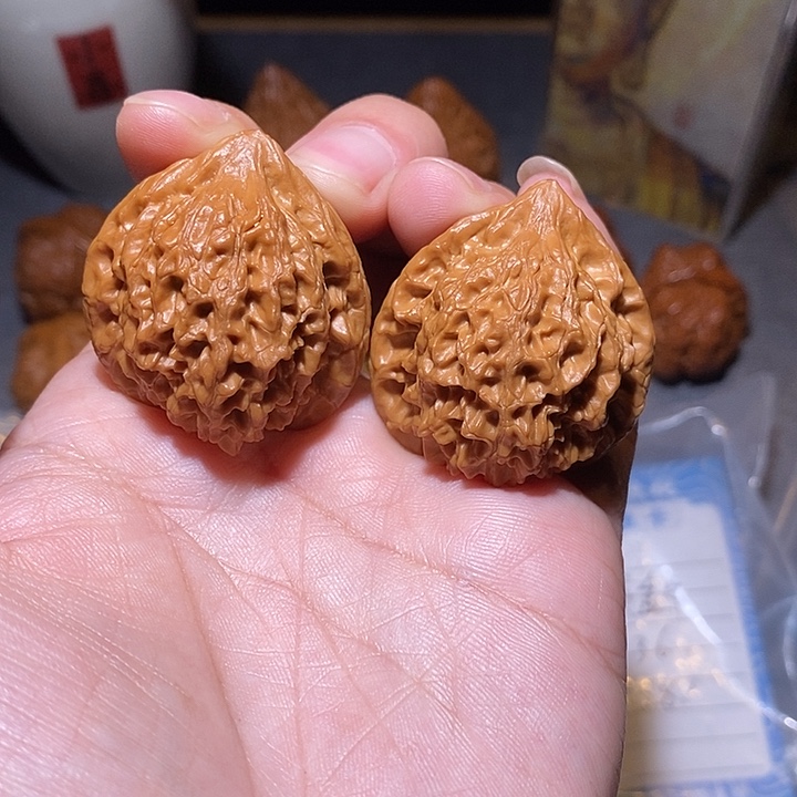 文玩核桃把件全品无修36尺赛金牛