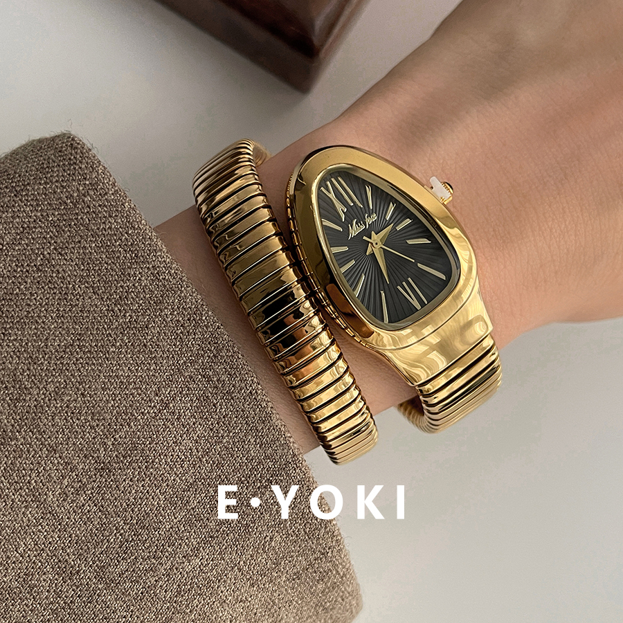 一柚七 黑金双圈大蛇头复古女士小众轻奢高级感女款时尚手表女685
