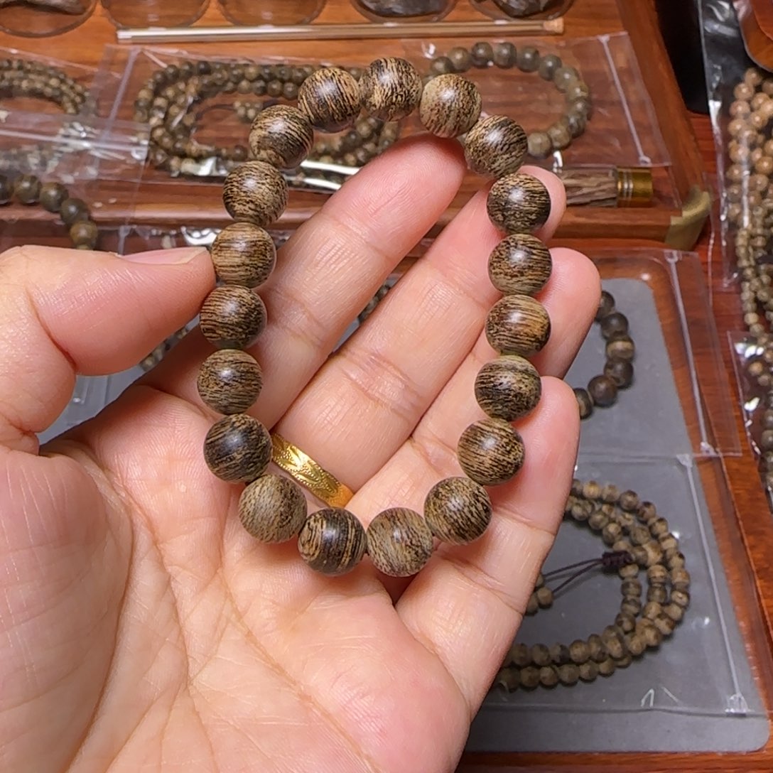 手串沉香文莱软丝10.2mm9分沉8.3克