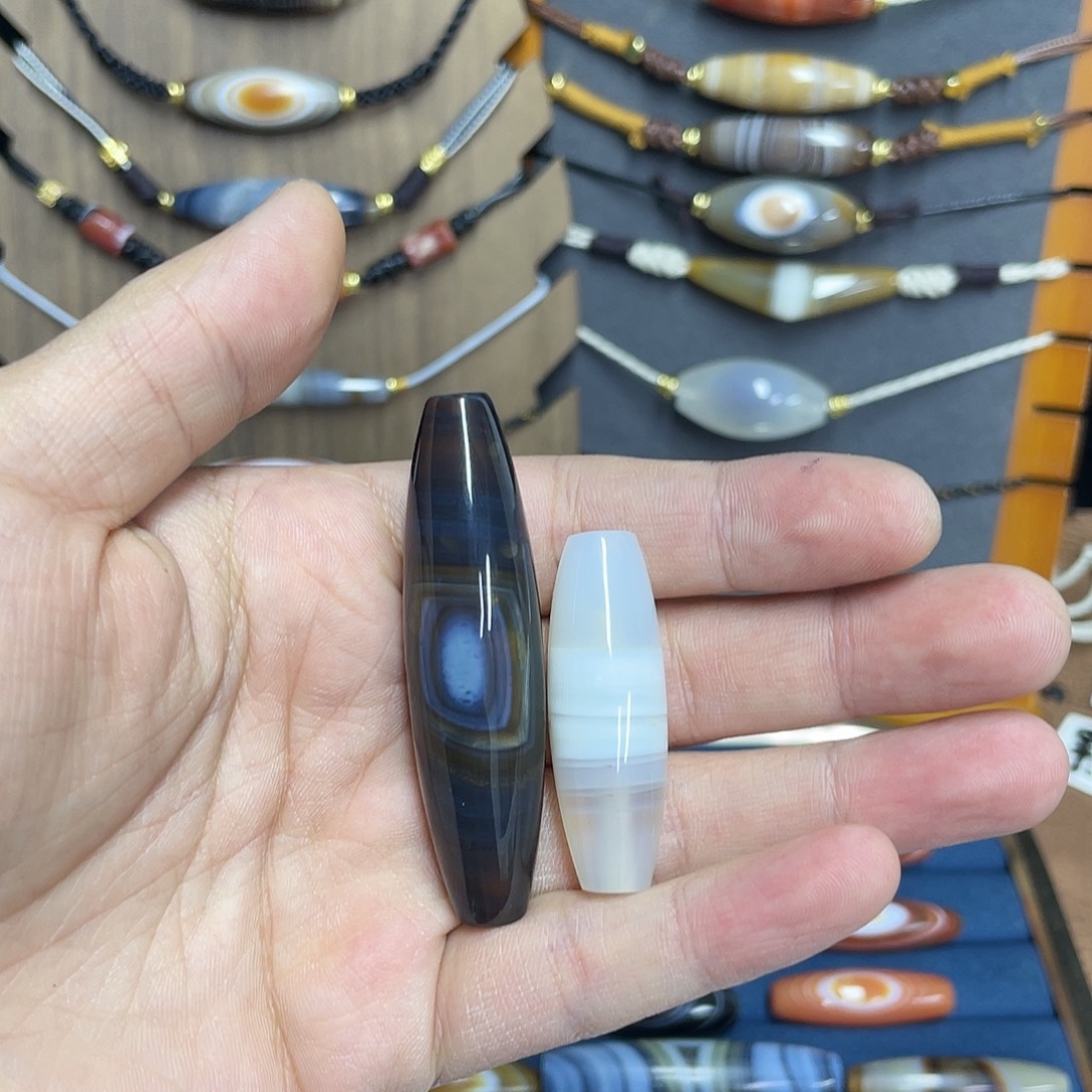 挣***酒玛瑙/玉髓合金颈饰