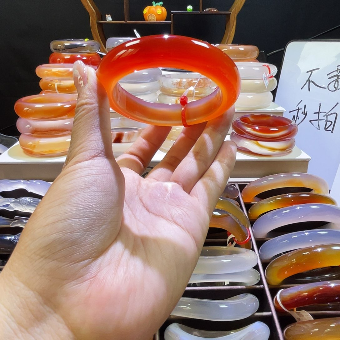 手镯玛瑙/玉髓未镶嵌