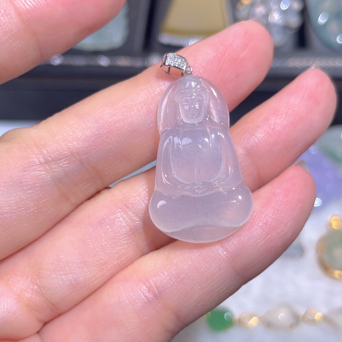 翡翠18K金镶嵌颈饰翡翠