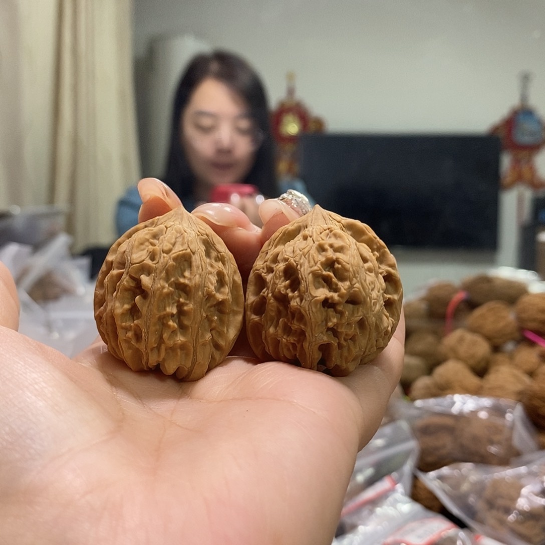 把件文玩核桃34红雀