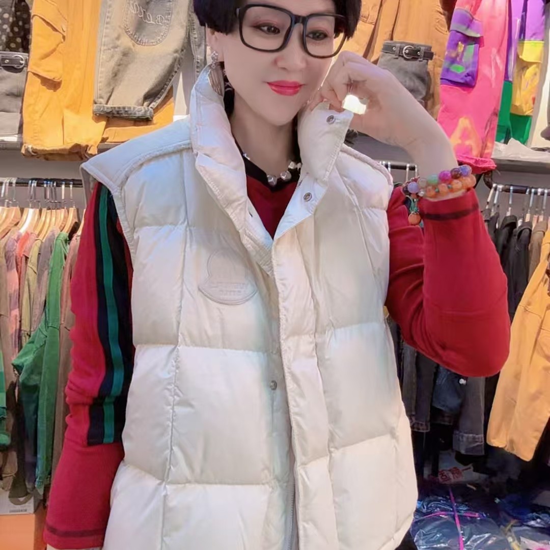 纯色百搭潮流欧货羽绒马甲