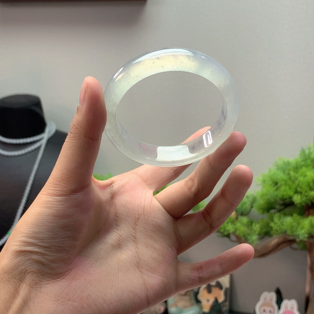 翡翠未镶嵌手镯正圈