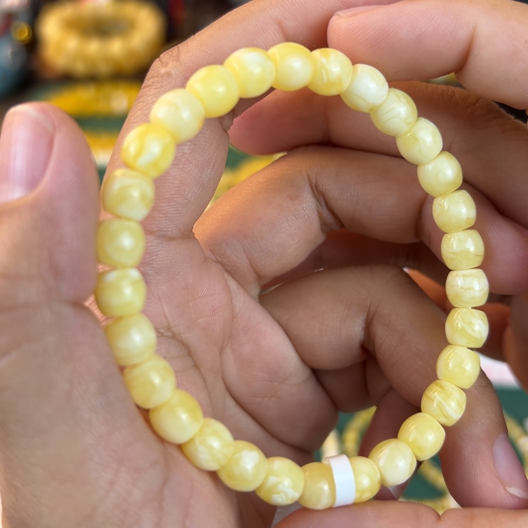 琥珀裸石未镶嵌mnnjjjknnnjj