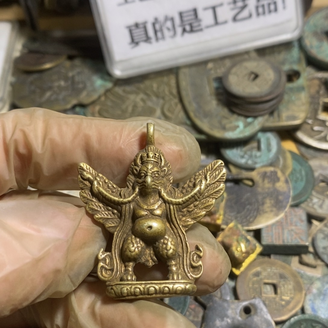 铜现代工艺品学习币