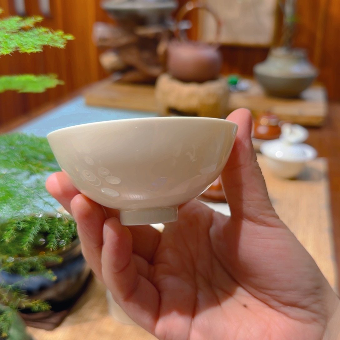微澜定瓷 鸡心杯内刻鱼纹80cc