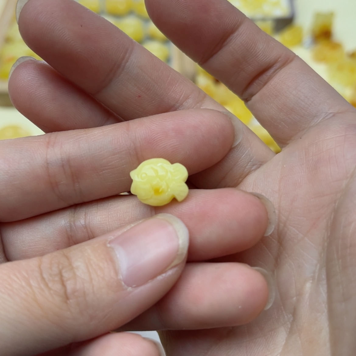 【闪购商品】蜜蜡裸石未镶嵌配饰