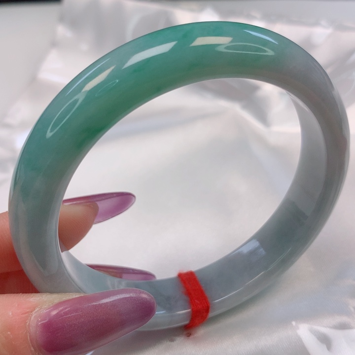 翡翠手镯未镶嵌58圈